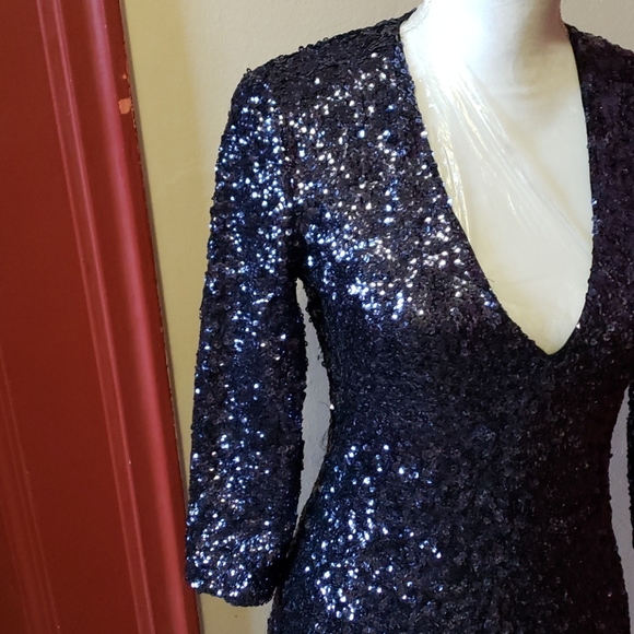 EZPRESS V-neck Sequin Dress Size 2 - Picture 3 of 12